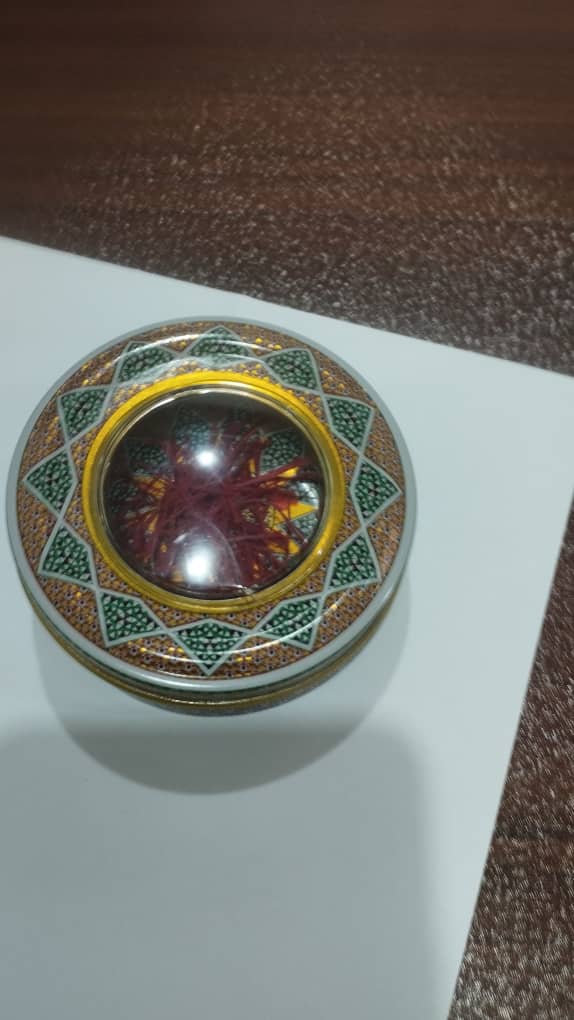 High-Quality Loose Saffron Threads